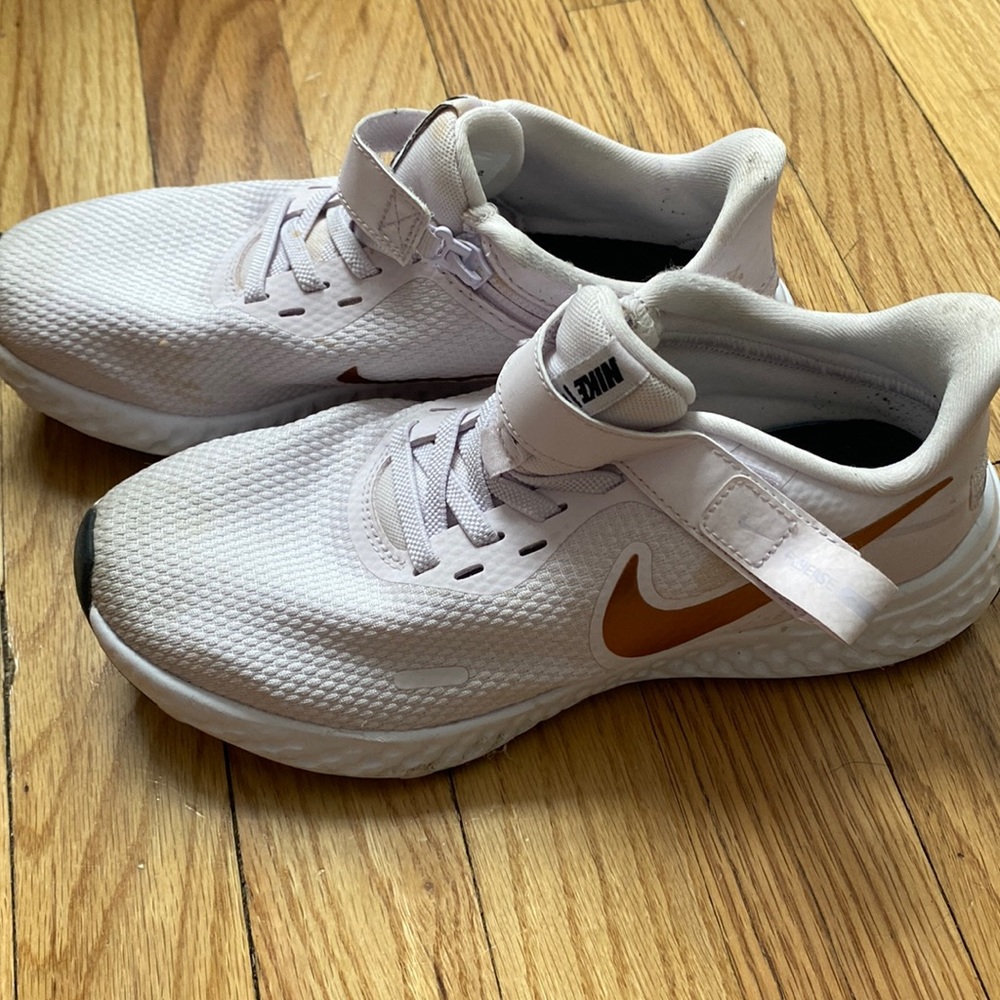 Nike womens shoes